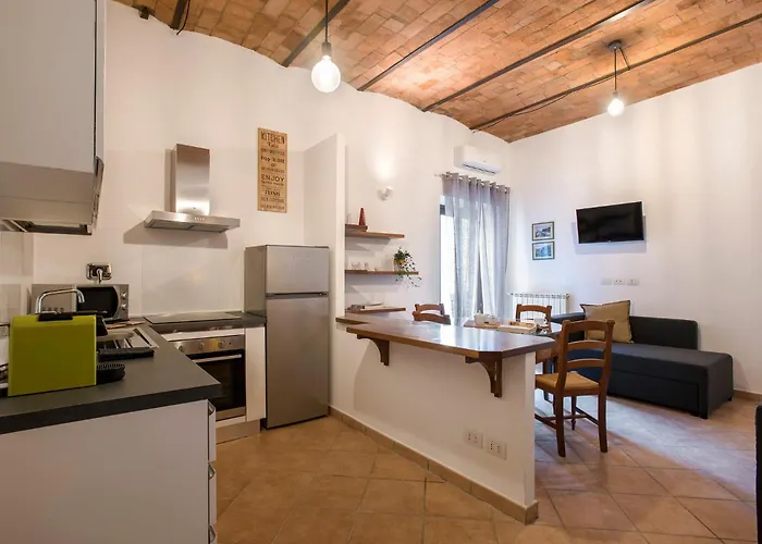 Castro Pretorio Flat - Metro&termini Hub Appartamento *